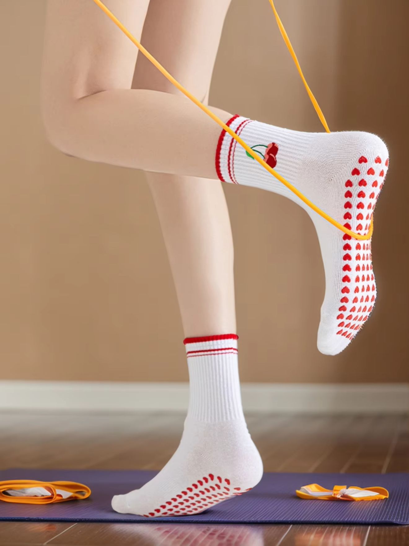 Embellish Knit - 1 Pairs Cross-Border Professional Yoga Socks,
