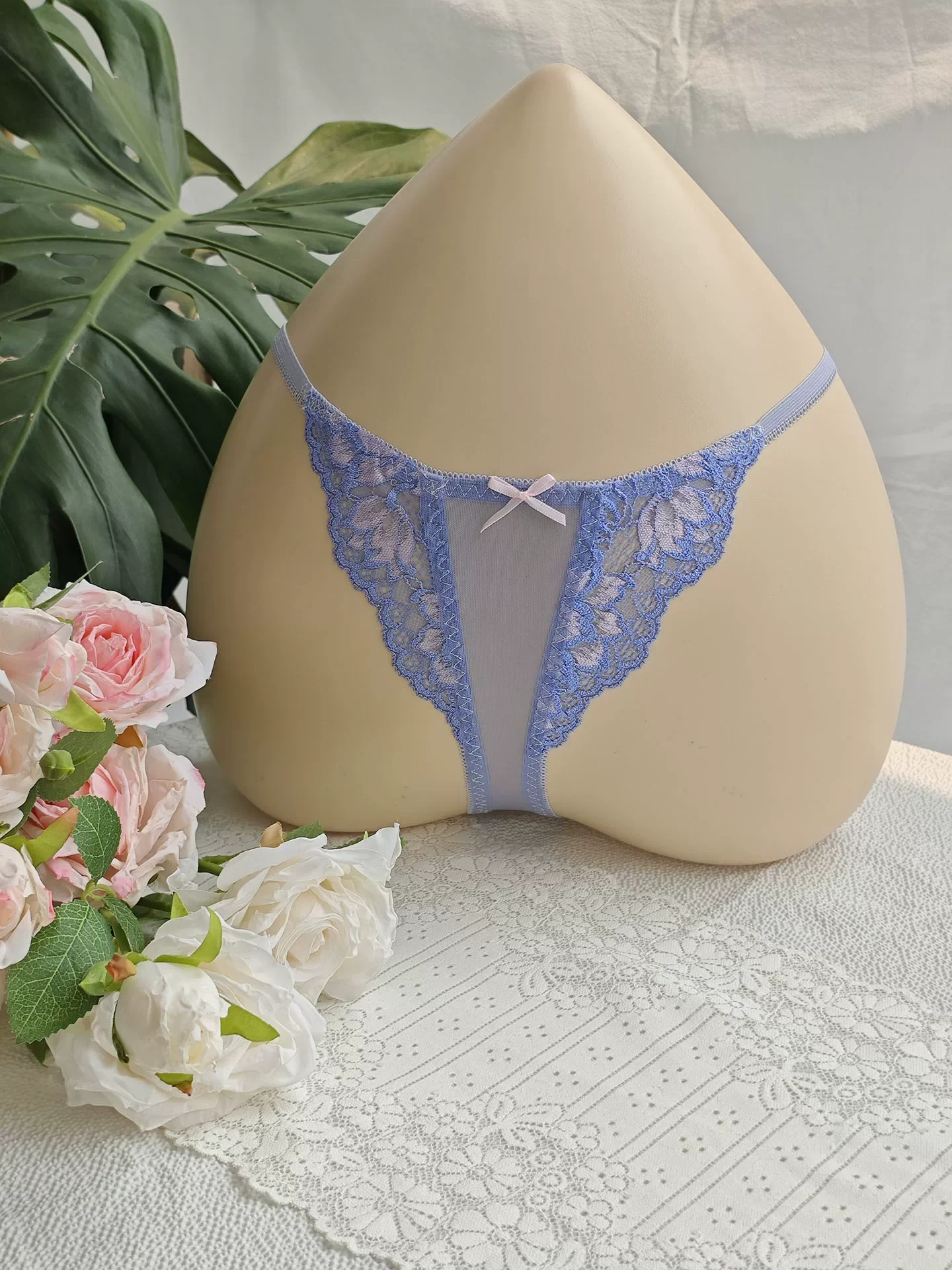 Black Lace Man's T-brief Embro - огляд і ціна Embroidery Embellishments